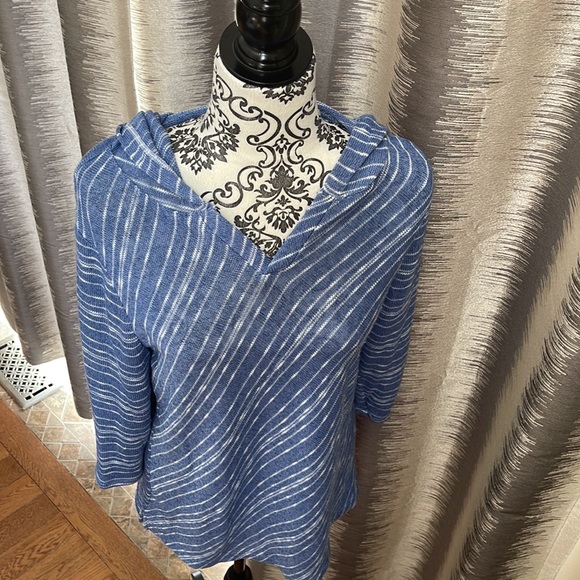 CHICO’S Soft Knit Tunic, Medium - Picture 2 of 9